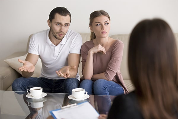 Zodiac Signs Who Can Help You Resolve Your Relationship Problem
