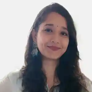 Psychologist Akansha